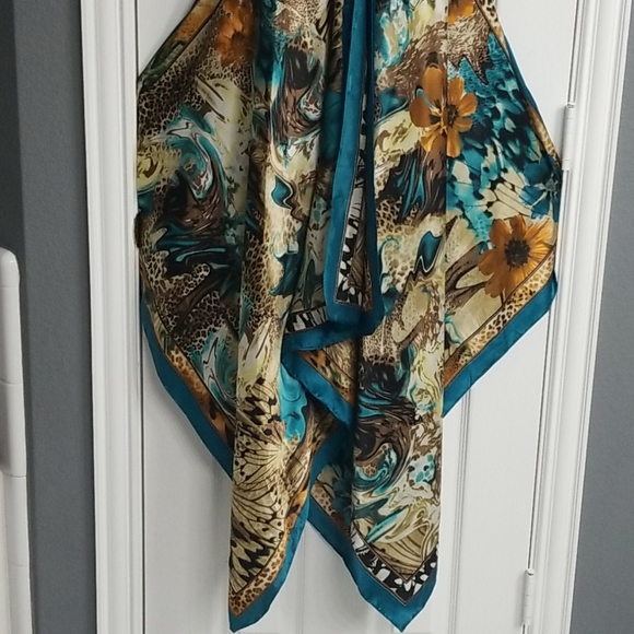 Beautiful Never Worn Asymmetrical Scarf Dress - Picture 5 of 8